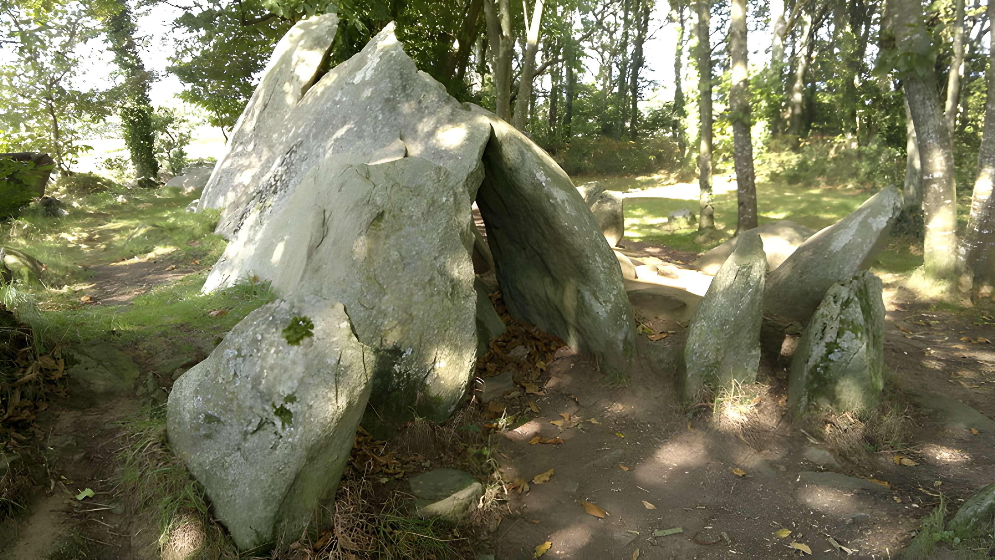 Allée couverte de Lesconil à Poullan-sur-Mer