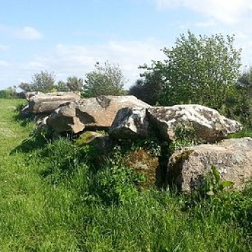 allee couverte de melus a ploubazlanec