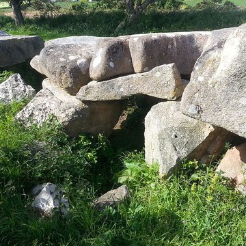 Allée couverte de Mélus à Ploubazlanec