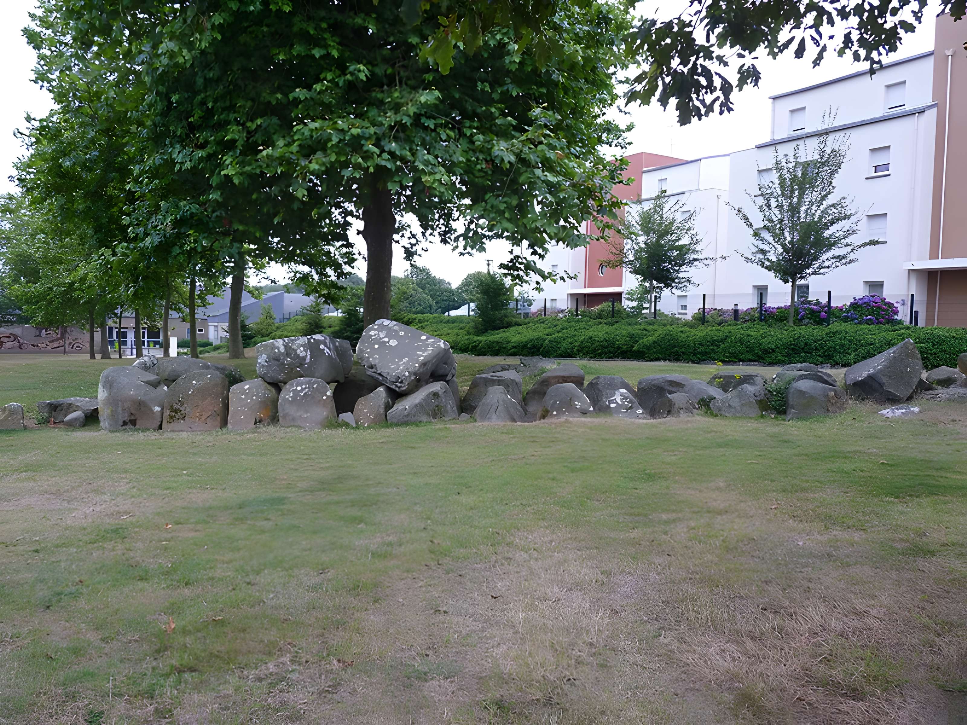 Allée couverte du Grimolet à Ploufragan