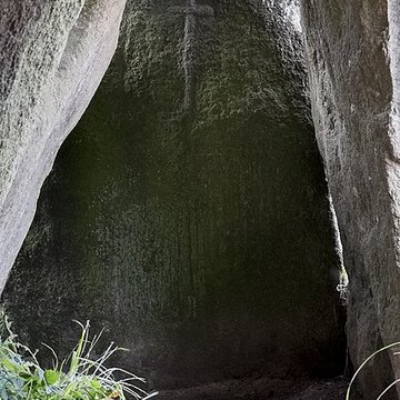 Allée couverte du Mougau-Bihan à Commana