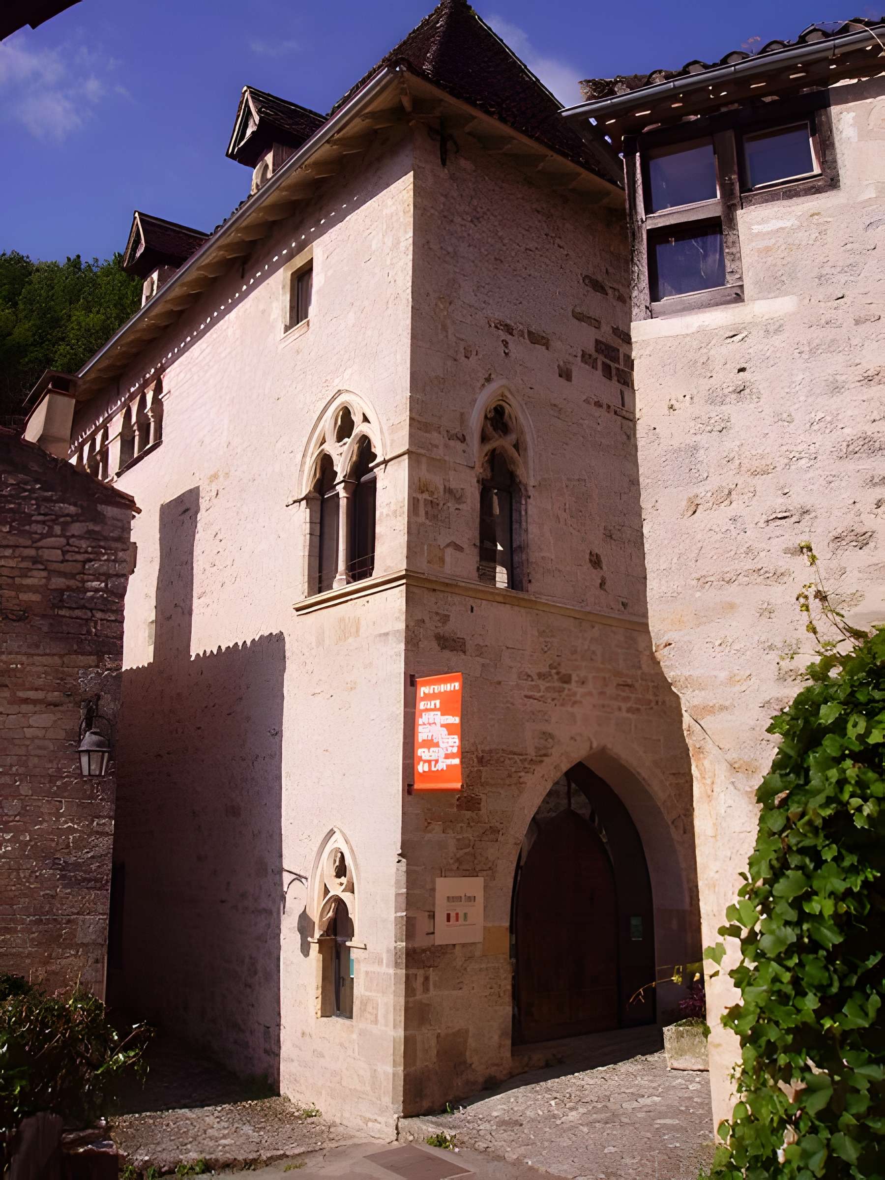 Ancien hôpital de Saint-Cirq-Lapopie 