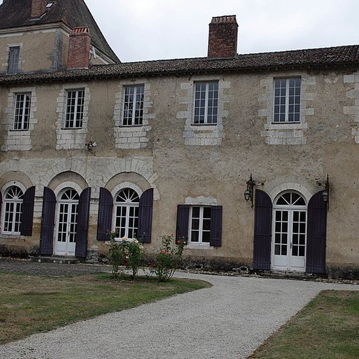 Photo de Ancien Prieuré de Saint-Jean-de-Côle