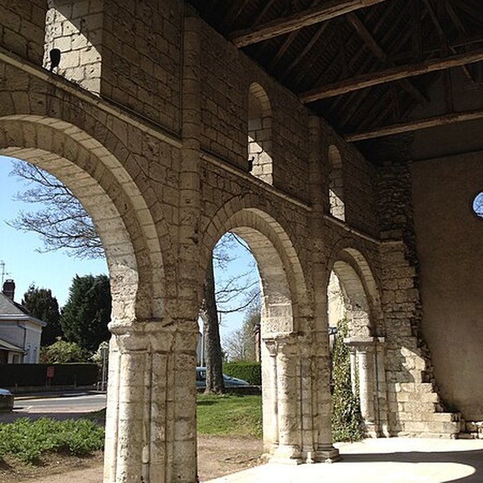 Photo de Ancienne église Saint-Jacques-du-Mont-aux-Malades de Mont-Saint-Aignan