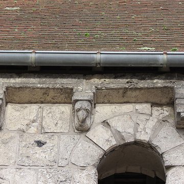 Ancienne église Saint-Jacques-du-Mont-aux-Malades de Mont-Saint-Aignan