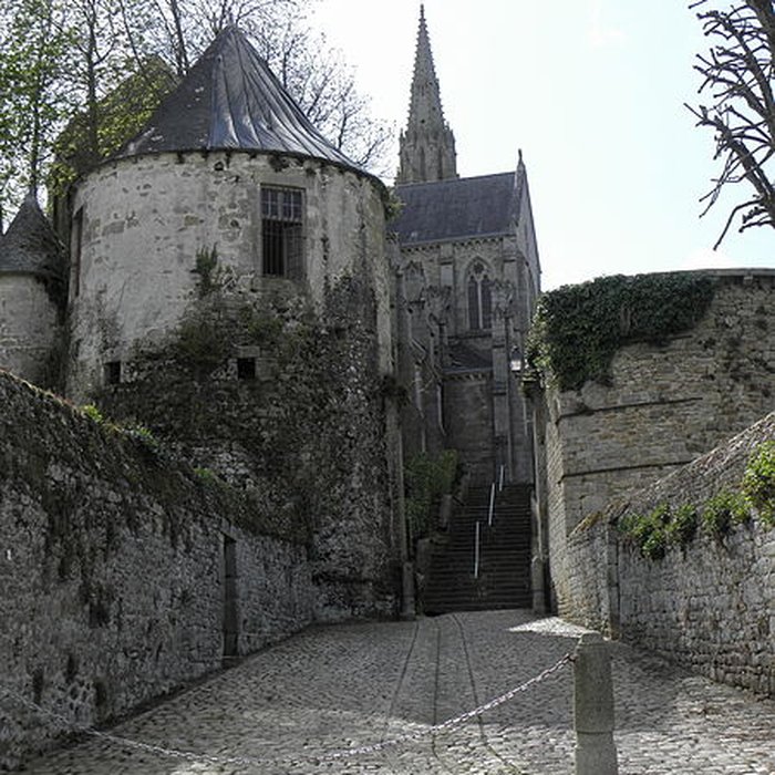 Photo de Anciennes fortifications de Quintin