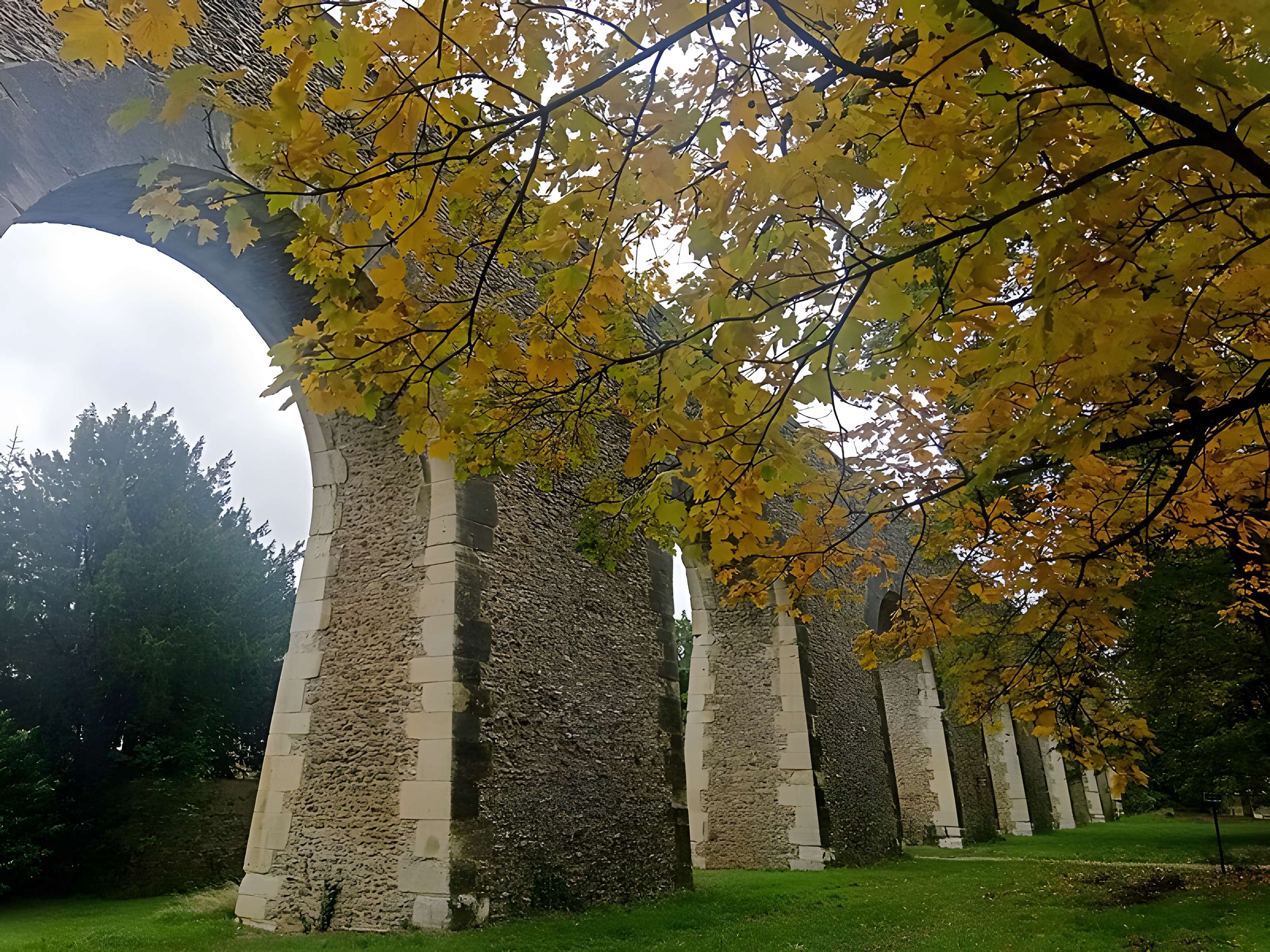Aqueduc de Louveciennes