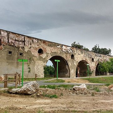 Aqueduc des Arcades du Pont-canal de Perpignan