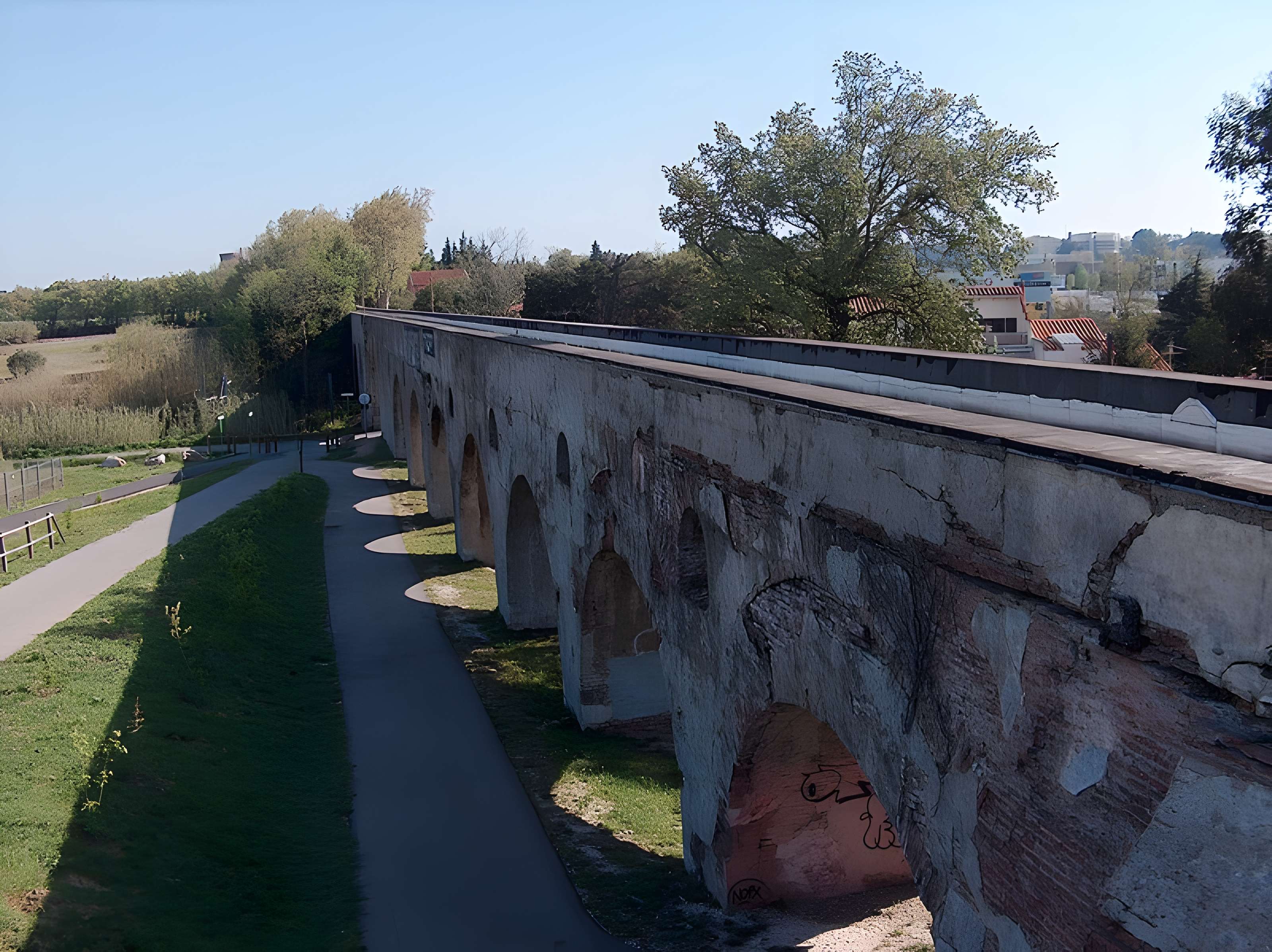 Aqueduc des Arcades du Pont-canal de Perpignan