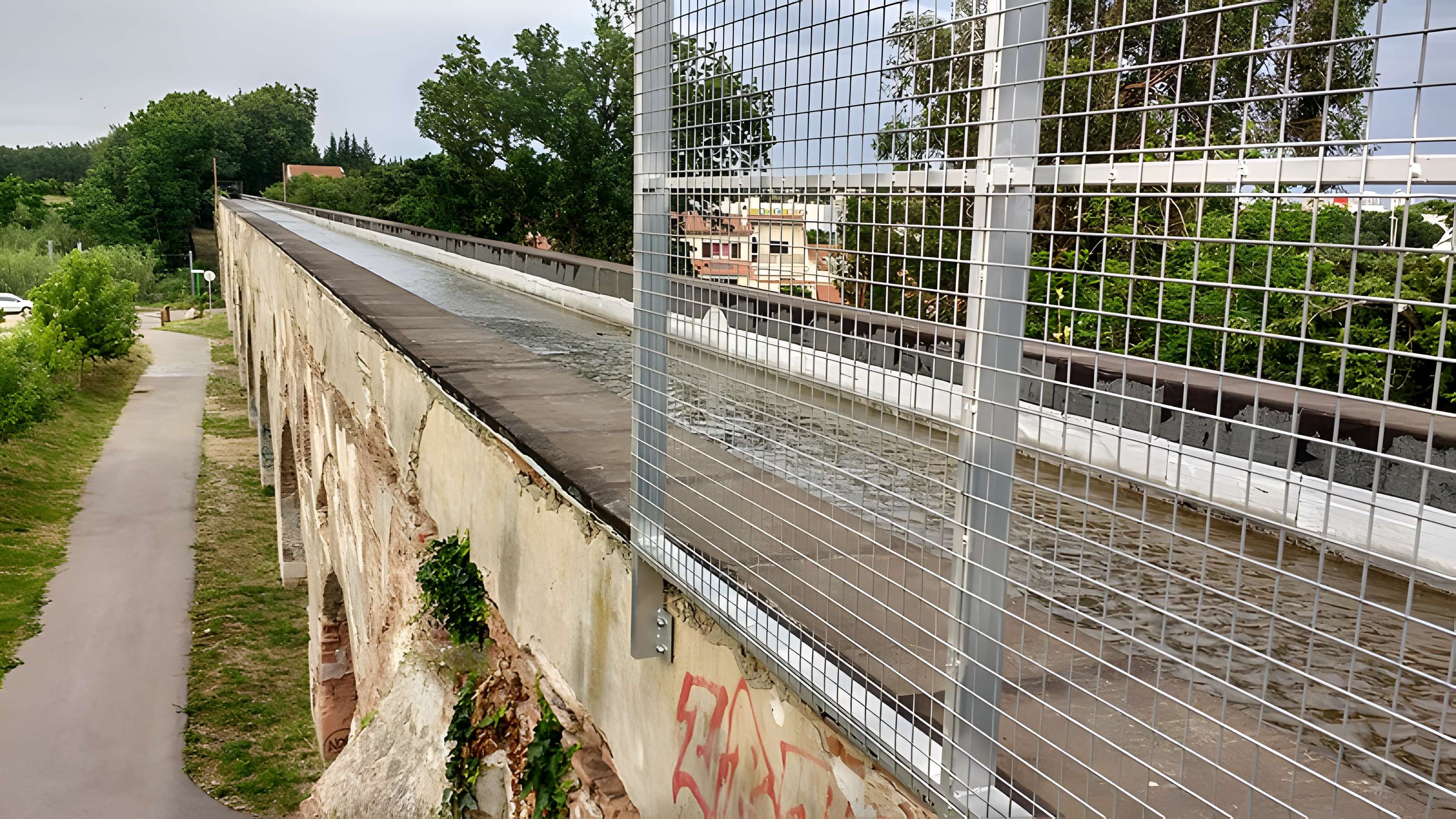 Aqueduc des Arcades du Pont-canal de Perpignan