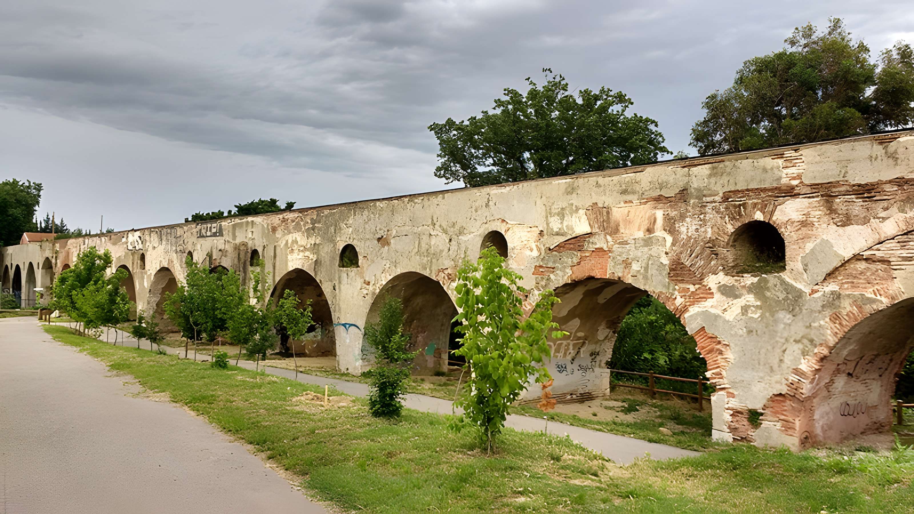 Aqueduc des Arcades du Pont-canal de Perpignan
