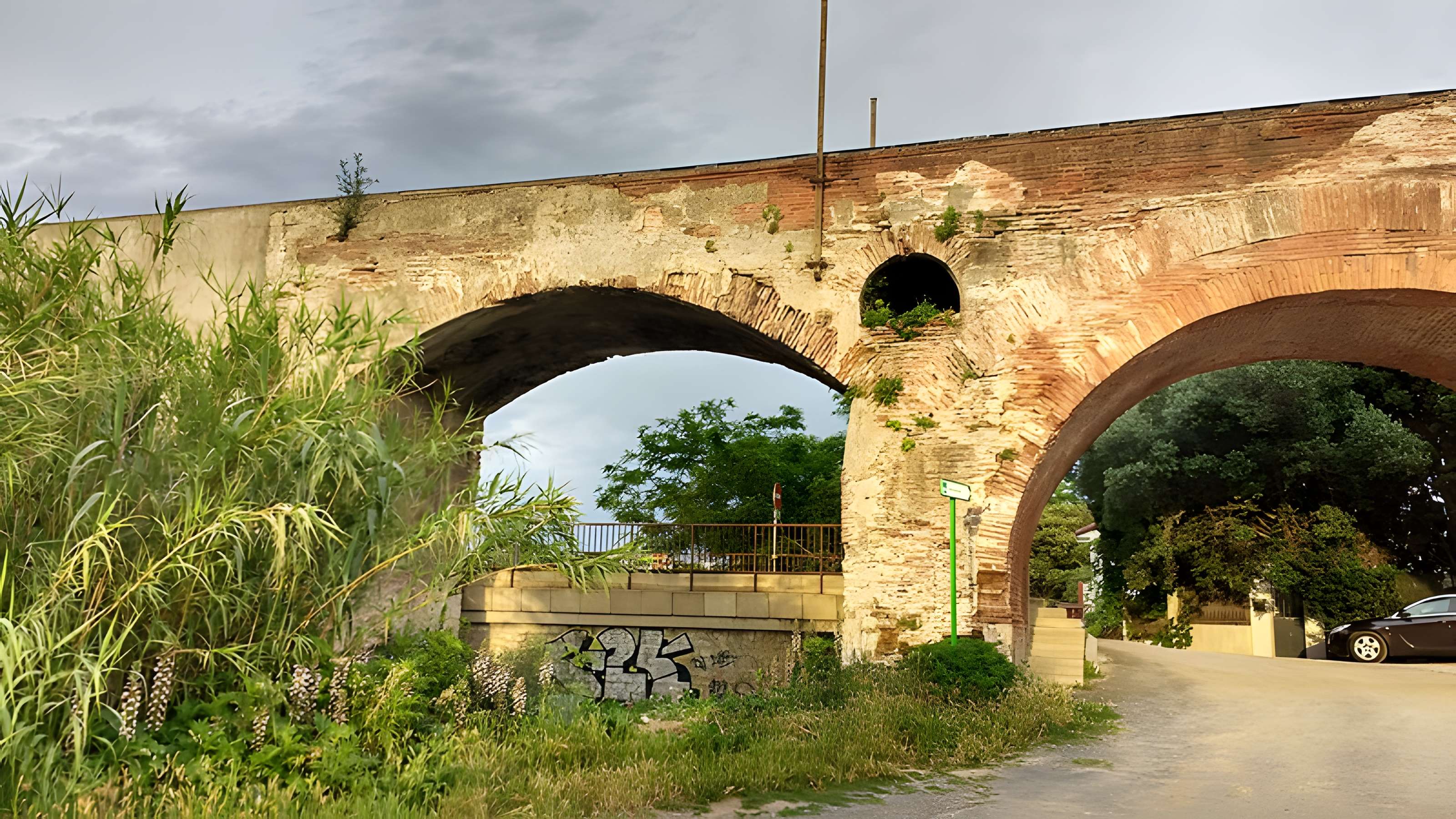 Aqueduc des Arcades du Pont-canal de Perpignan