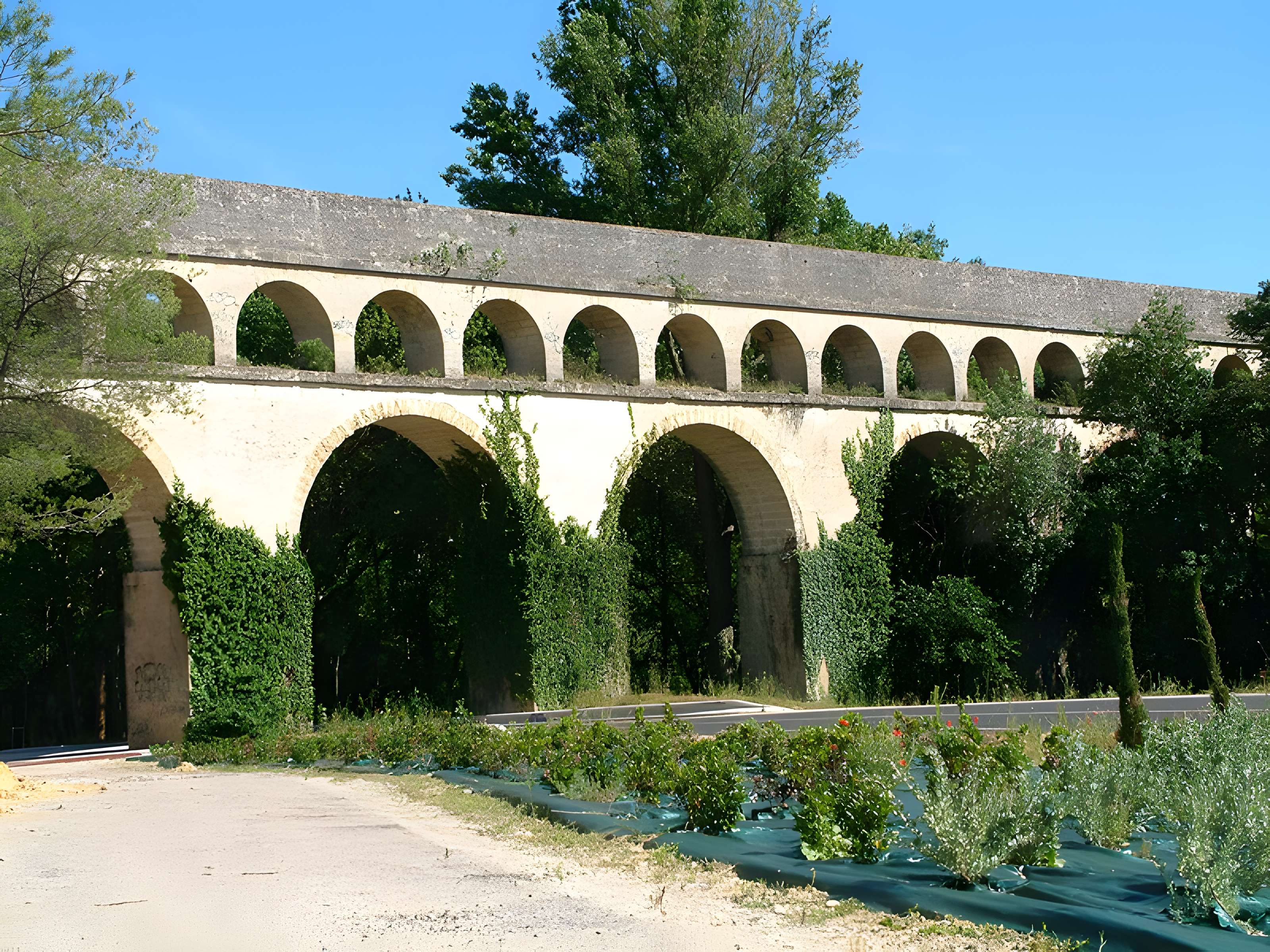 Aqueduc Saint-Clément du Pont-canal à Montferrier-sur-Lez