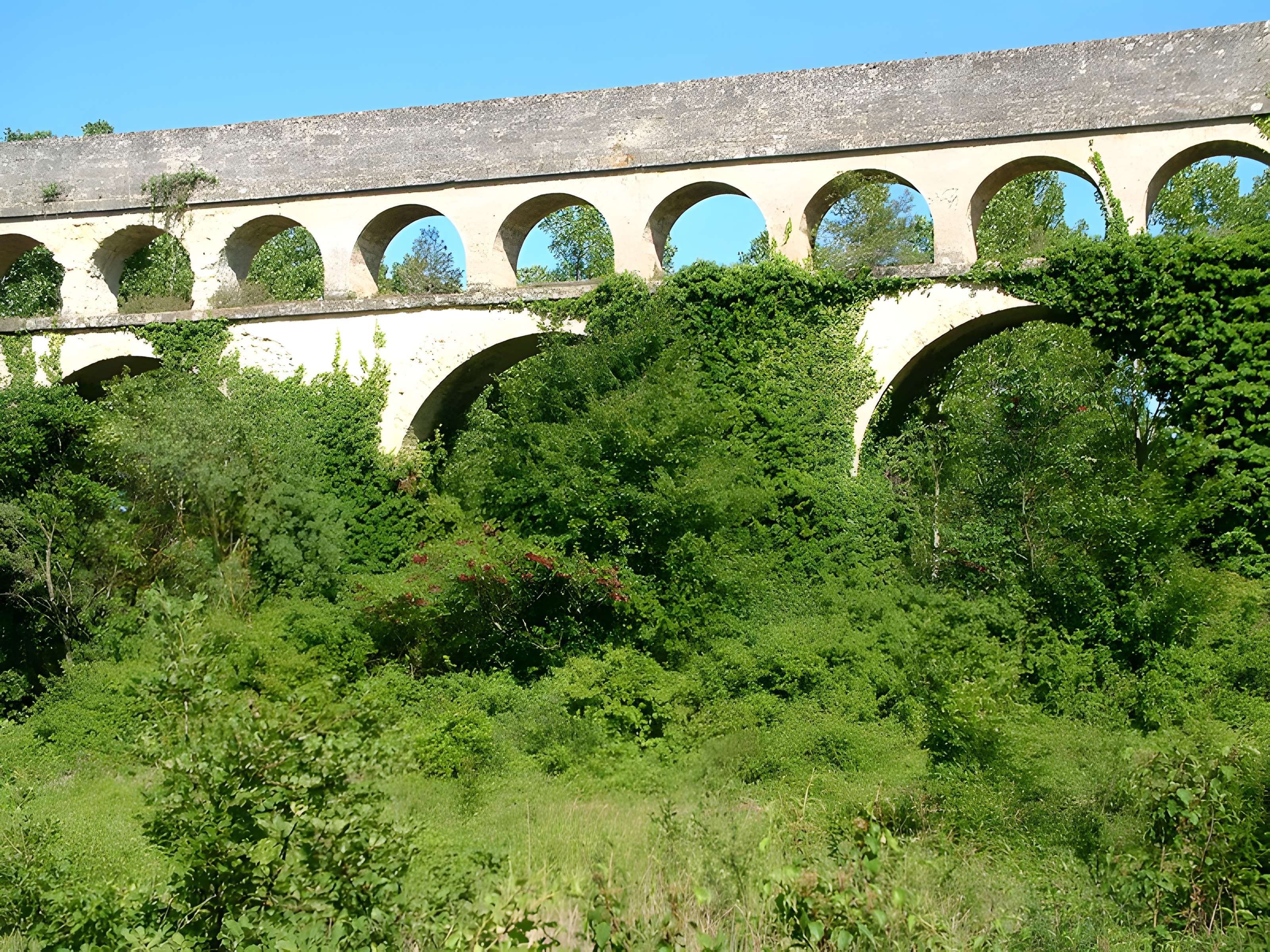 Aqueduc Saint-Clément du Pont-canal à Montferrier-sur-Lez