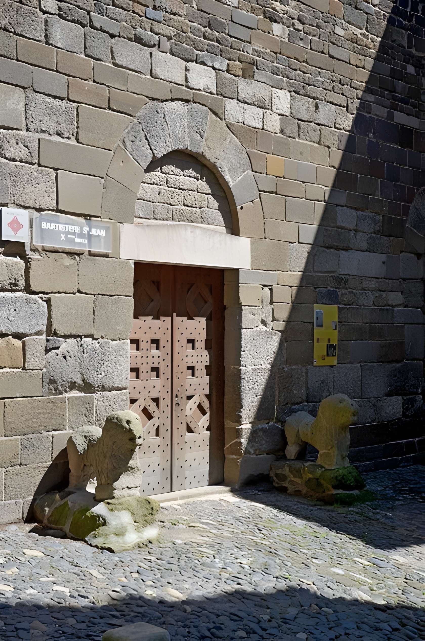 Baptistère Saint-Jean du Puy En Velay 