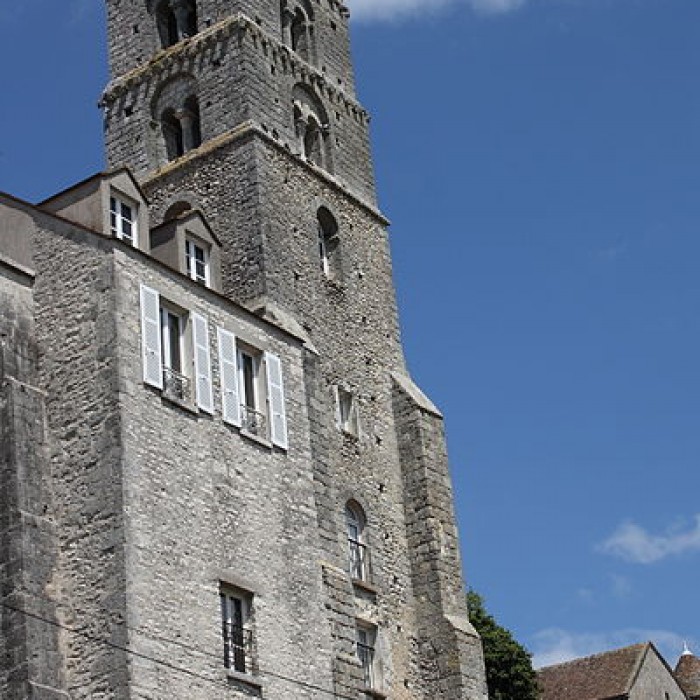 Photo de Basilique Saint-Thugal de Château-Landon