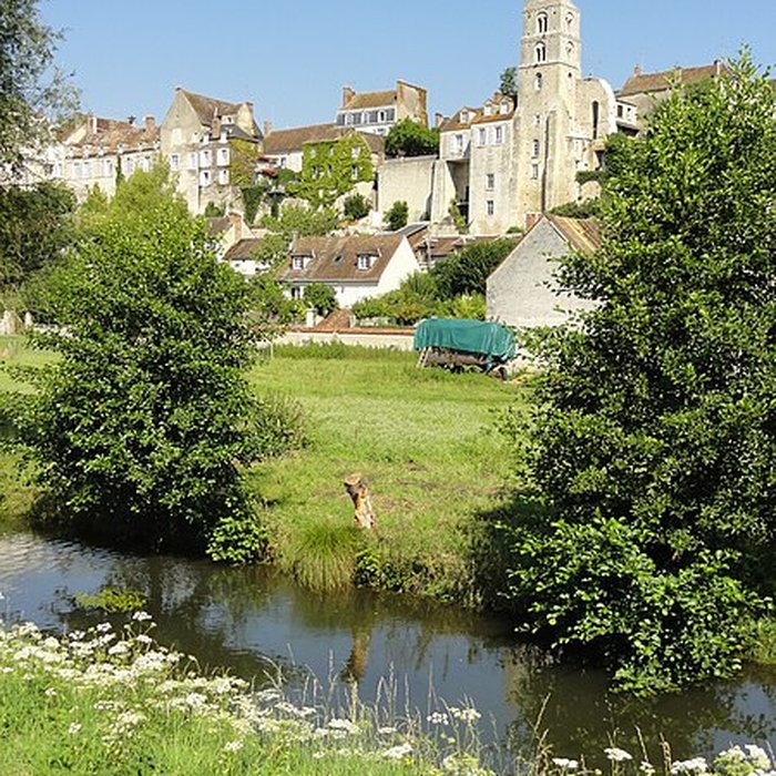 Photo de Basilique Saint-Thugal de Château-Landon