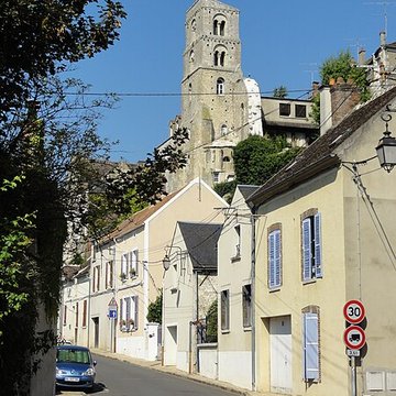 Basilique Saint-Thugal de Château-Landon