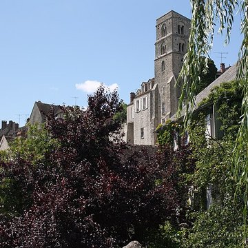 Basilique Saint-Thugal de Château-Landon