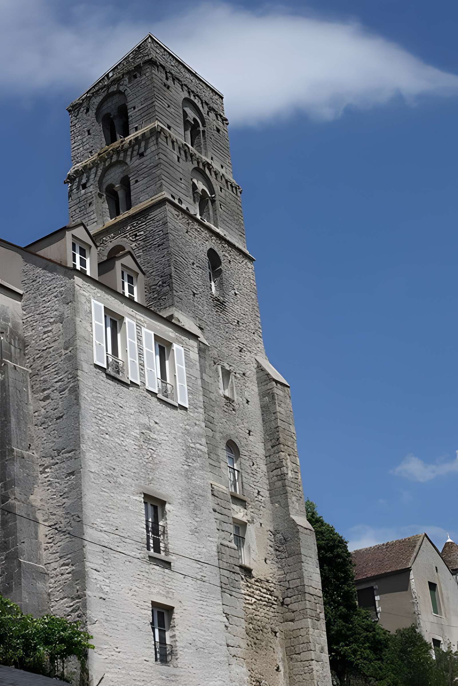 Basilique Saint-Thugal de Château-Landon 