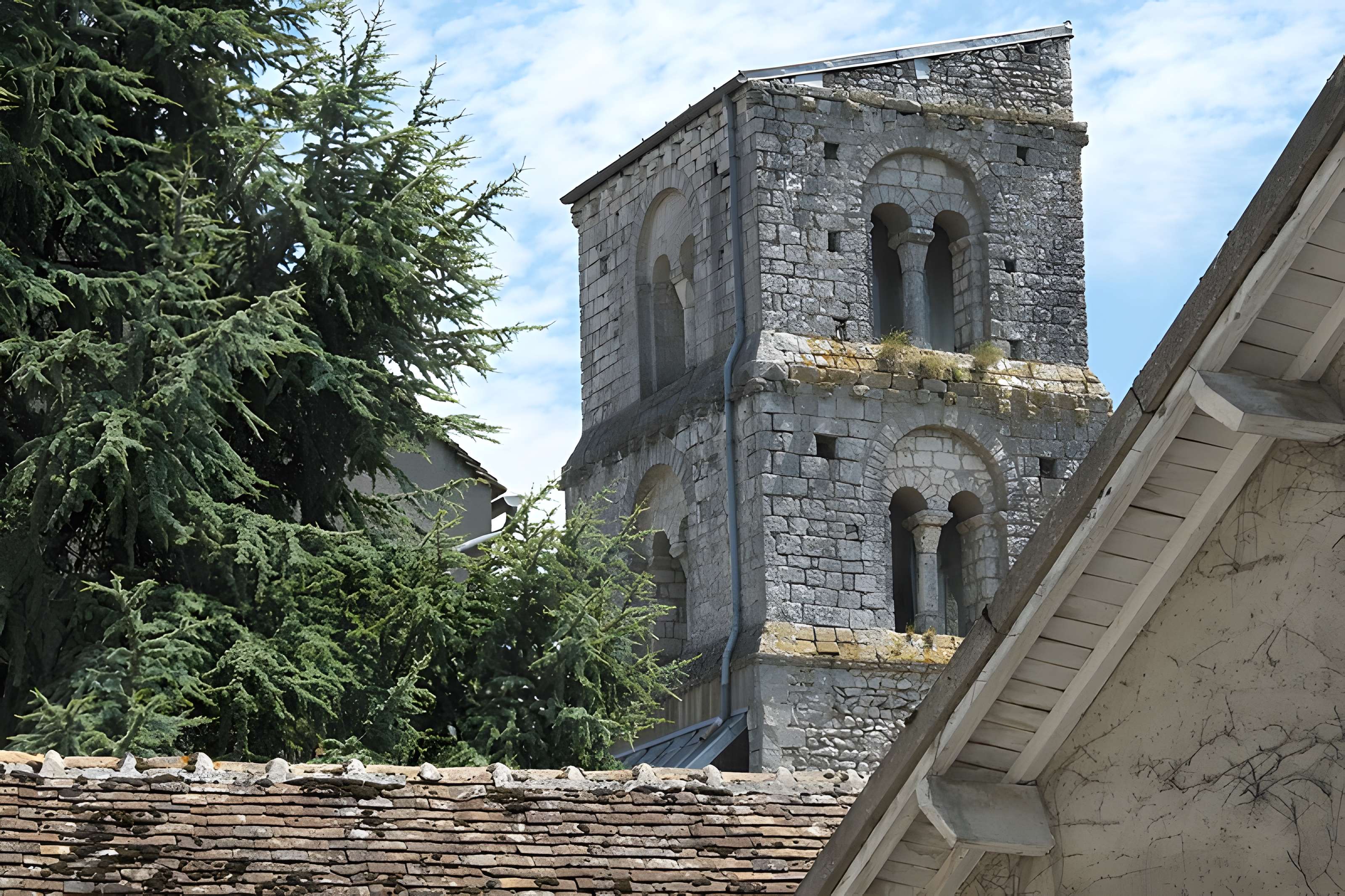 Basilique Saint-Thugal de Château-Landon