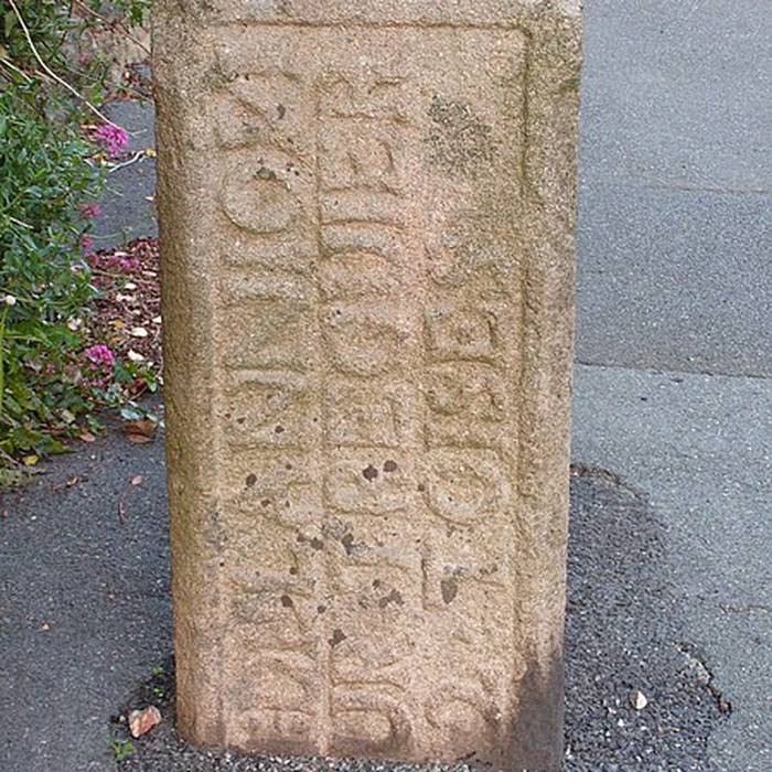 Photo de Bornes de corvée Rue du Faubourg-de-Buzulzo de Lannion