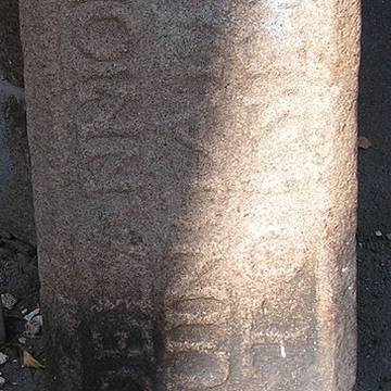 Bornes de corvée Rue du Faubourg-de-Buzulzo de Lannion