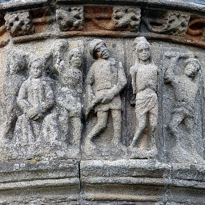 Photo de Calvaire du xve siècle de Pleubian
