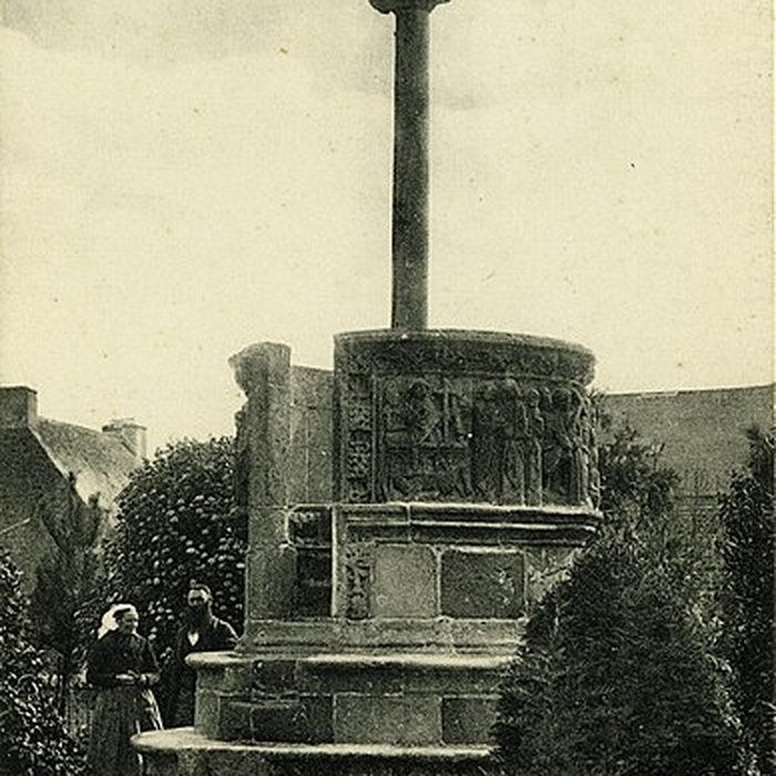 Photo de Calvaire du xve siècle de Pleubian
