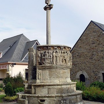 Calvaire du xve siècle de Pleubian