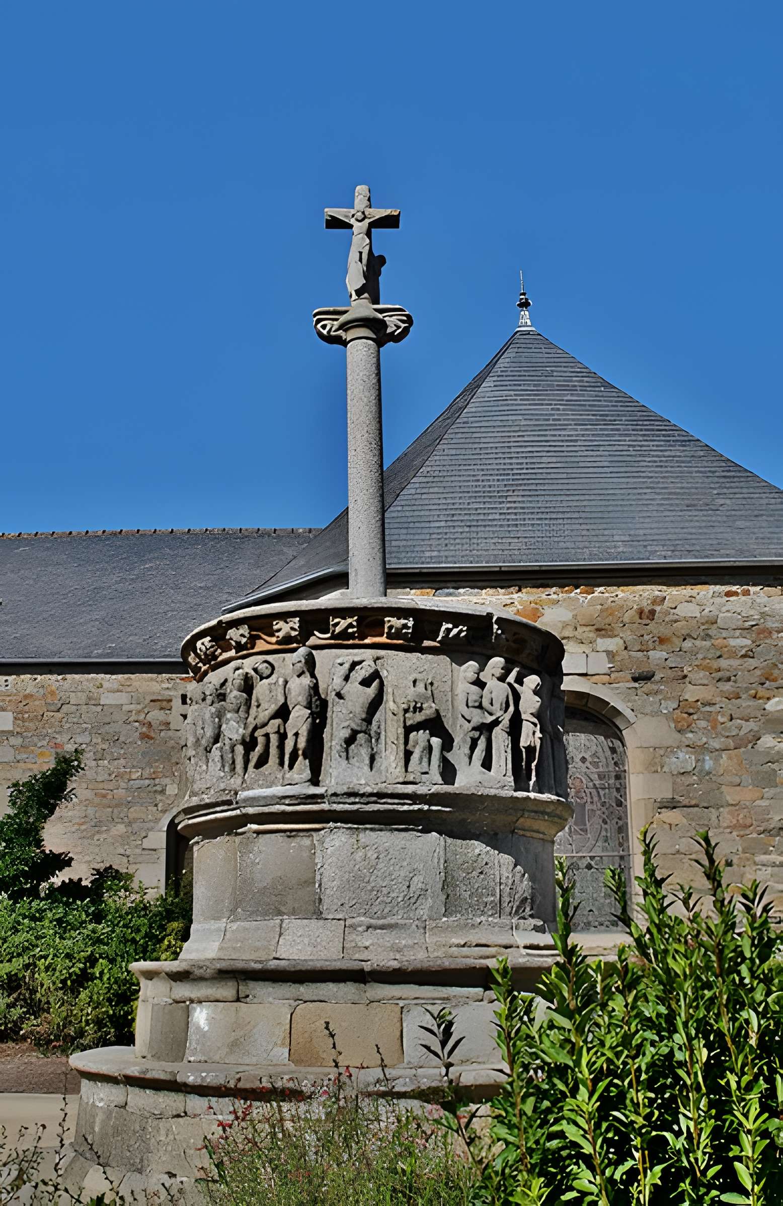 Calvaire du xve siècle de Pleubian