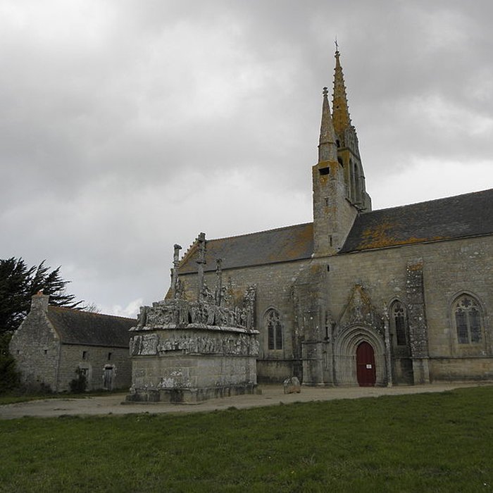 Photo de Calvaire et chapelle de Tronoën
