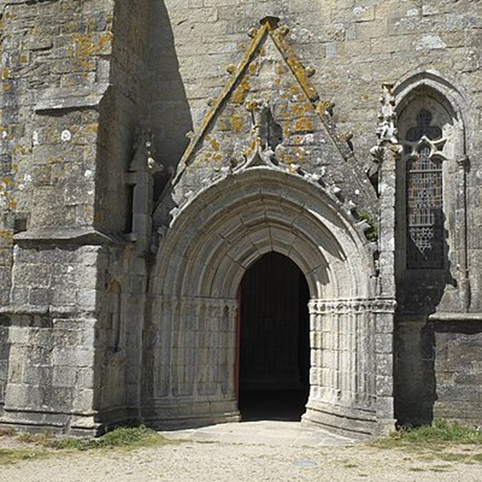 Photo de Calvaire et chapelle de Tronoën