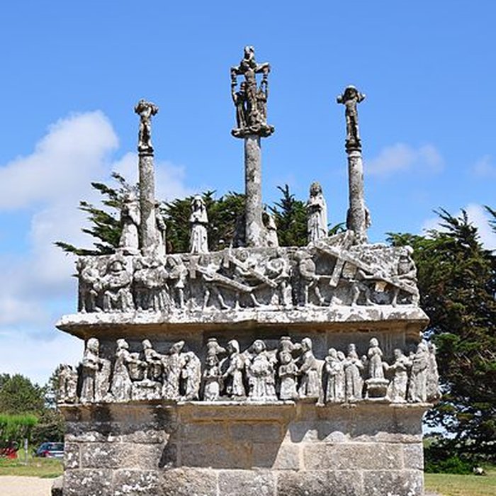 Photo de Calvaire et chapelle de Tronoën
