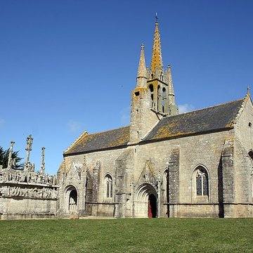 Calvaire et chapelle de Tronoën