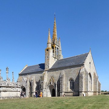 Calvaire et chapelle de Tronoën