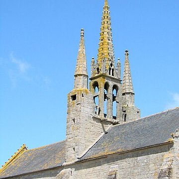 Calvaire et chapelle de Tronoën