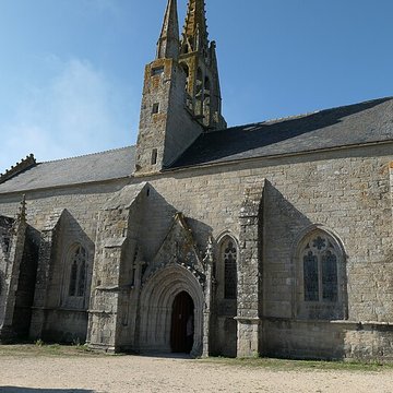 Calvaire et chapelle de Tronoën
