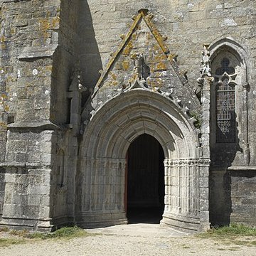 Calvaire et chapelle de Tronoën