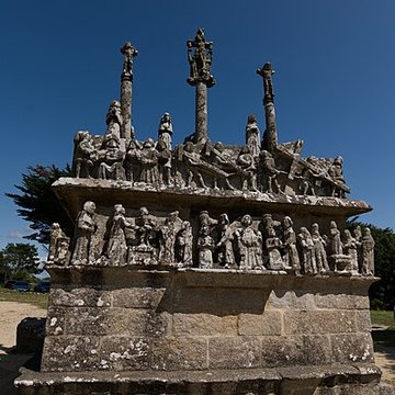 Calvaire et chapelle de Tronoën