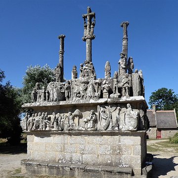 Calvaire et chapelle de Tronoën