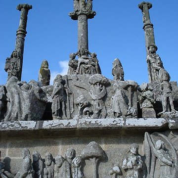 Calvaire et chapelle de Tronoën