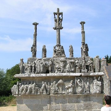 Calvaire et chapelle de Tronoën