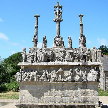 Calvaire et chapelle de Tronoën
