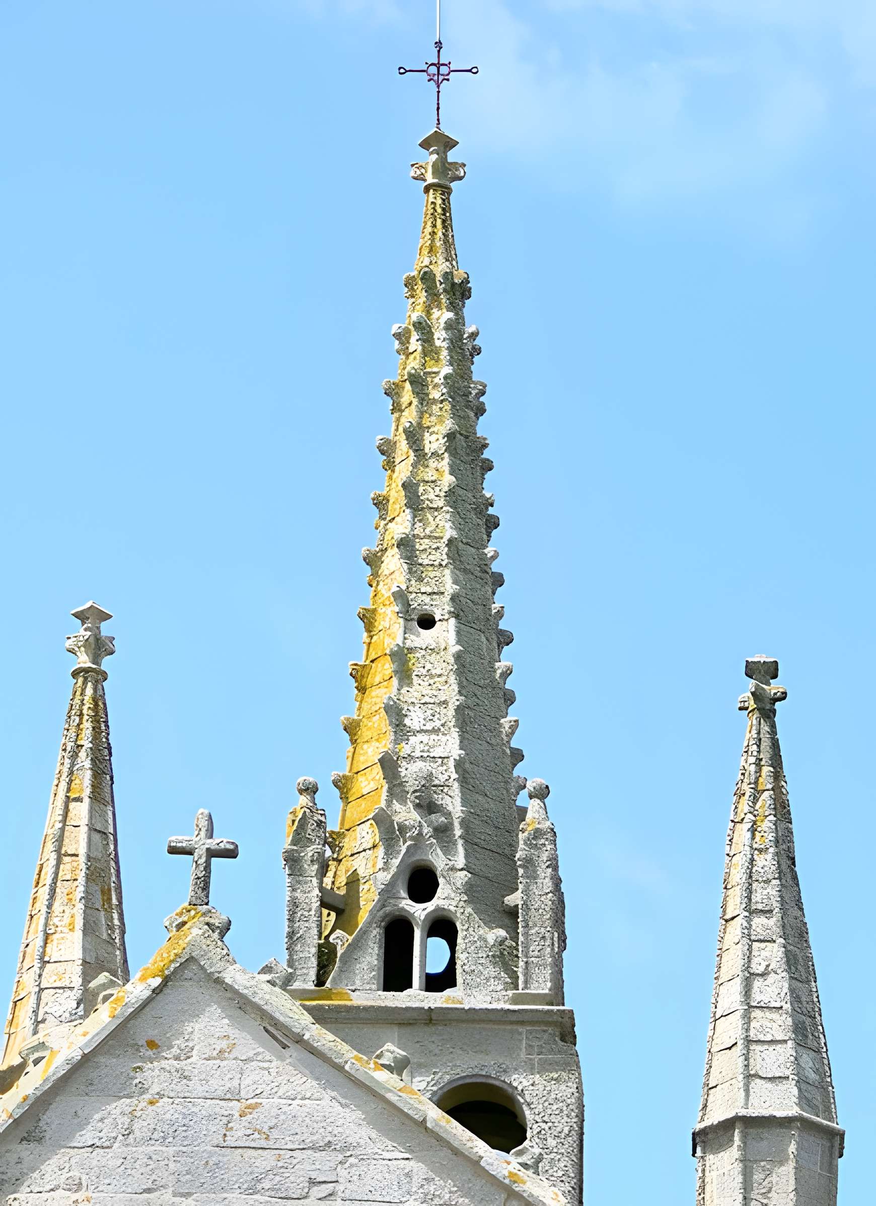 Calvaire et chapelle de Tronoën