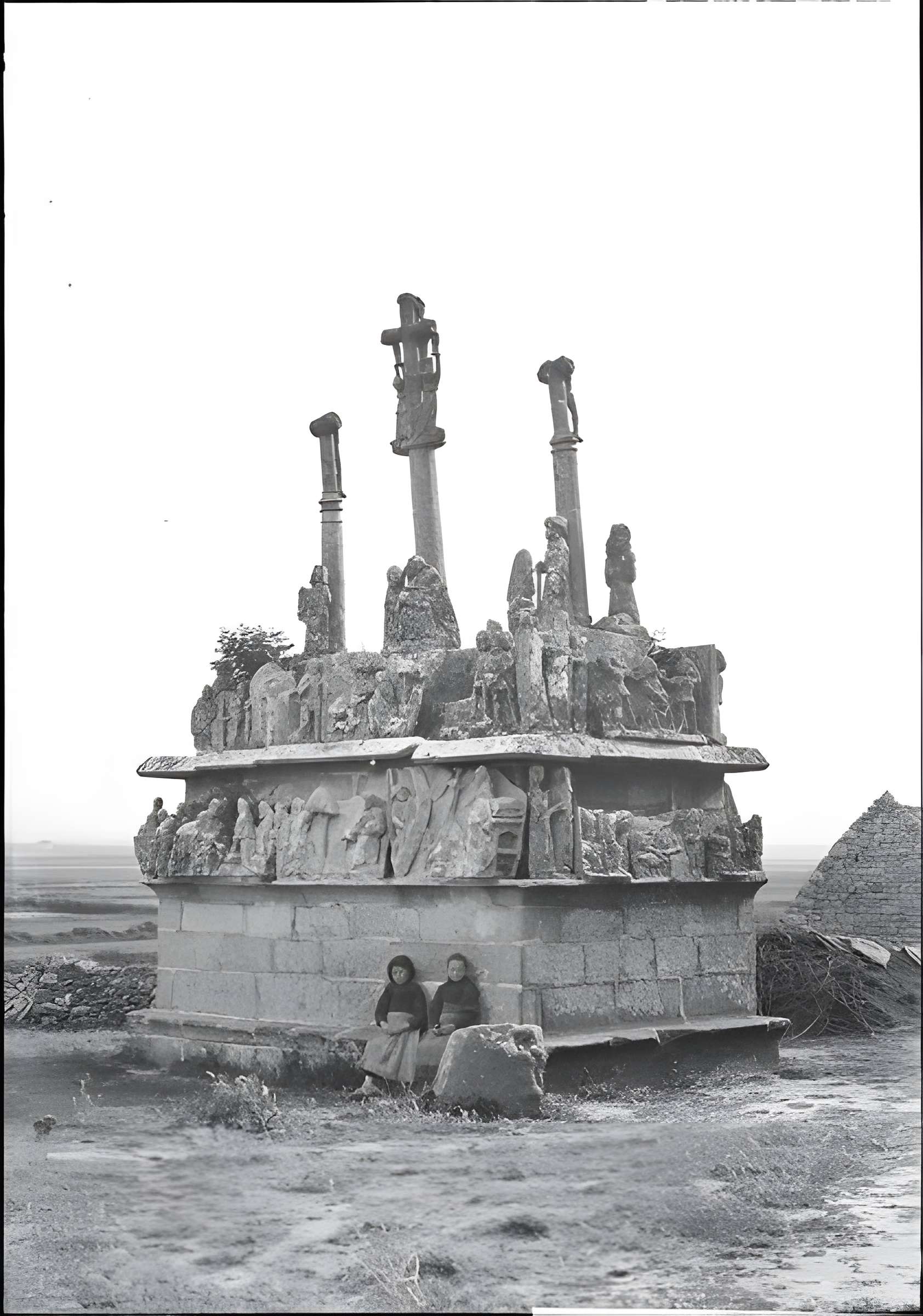 Calvaire et chapelle de Tronoën