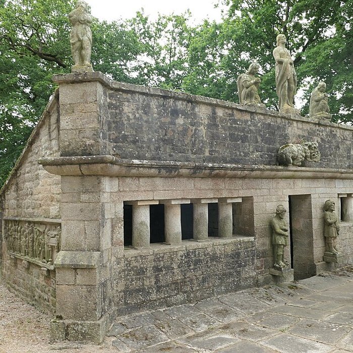 Photo de Calvaire et ossuaire du cimetière de Guéhenno