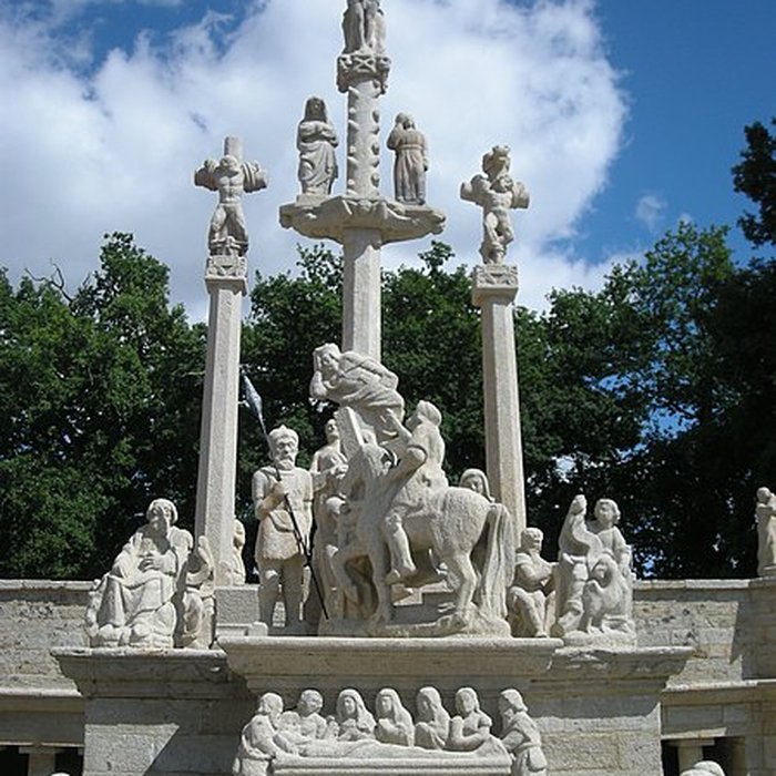 Photo de Calvaire et ossuaire du cimetière de Guéhenno