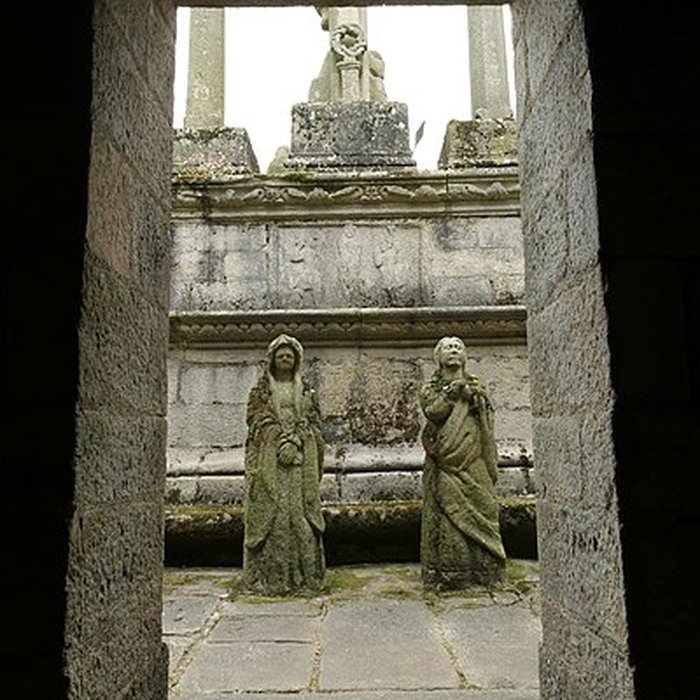 Photo de Calvaire et ossuaire du cimetière de Guéhenno