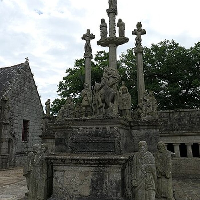 Photo de Calvaire et ossuaire du cimetière de Guéhenno